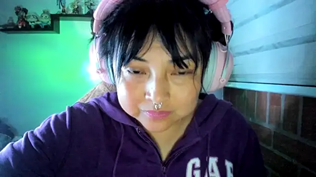 Shaddycute  online show from July 2026 01:09:01 AM