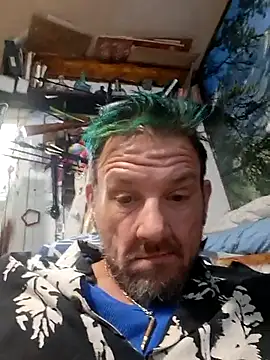 Snapshot of gettinit2wice chatting on April 2026 09:17:02 PM gettinit2wice online show from April 2026 09:17:02 PM