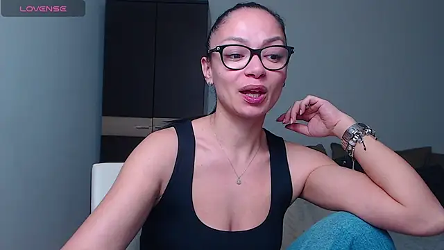 Snapshot of BabySerene chatting on April 2026 02:31:01 AM BabySerene online show from April 2026 02:31:01 AM