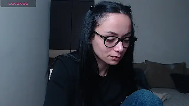 Snapshot of BabySerene chatting on April 2026 03:32:01 AM BabySerene online show from April 2026 03:32:01 AM