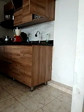 Snapshot of LEIRIS_Y_FRED_01 chatting on October 2025 01:44:01 PM LEIRIS Y FRED 01 online show from October 2025 01:44:01 PM