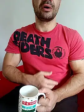 Snapshot of LEIRIS_Y_FRED_01 chatting on October 2025 01:12:01 PM LEIRIS Y FRED 01 online show from October 2025 01:12:01 PM