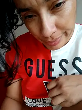 Snapshot of LEIRIS_Y_FRED_01 chatting on November 2025 02:39:01 PM LEIRIS Y FRED 01 online show from November 2025 02:39:01 PM