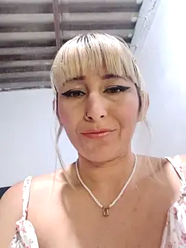 florecita9 online show from January 2025 08:53:02 PM