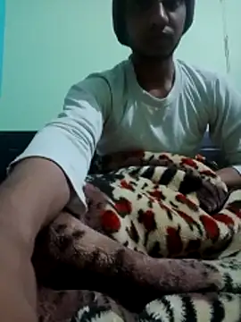 Snapshot of Maalsexy22 chatting on December 2025 11:23:02 PM Maalsexy22 online show from December 2025 11:23:02 PM