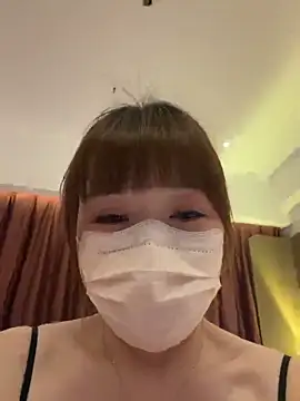 Lucky-Anna001 online show from May 2026 01:30:01 PM