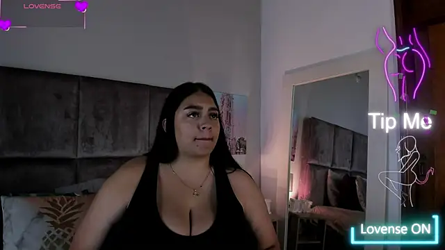 Snapshot of Salomesimos1 chatting on March 2025 11:09:02 PM Salomesimos1 online show from March 2025 11:09:02 PM