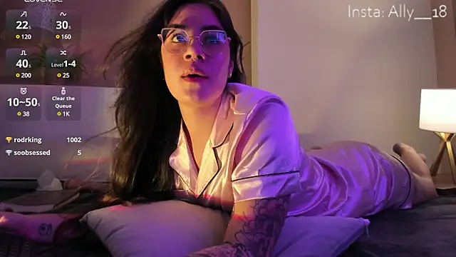 Snapshot of Ally_addams chatting on February 2025 09:31:01 AM Ally addams online show from February 2025 09:31:01 AM