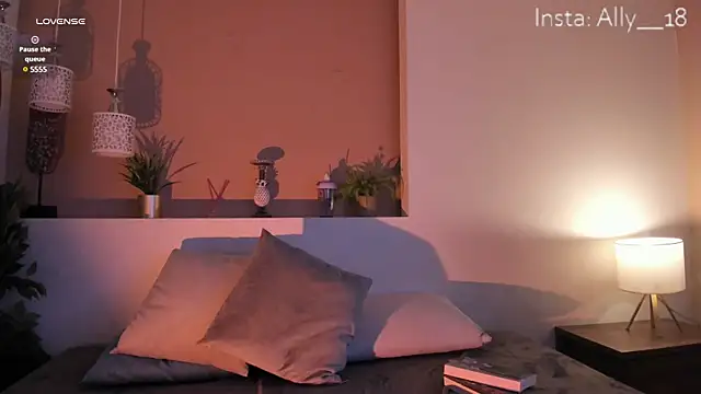 Snapshot of Ally_addams chatting on March 2025 07:19:01 AM Ally addams online show from March 2025 07:19:01 AM