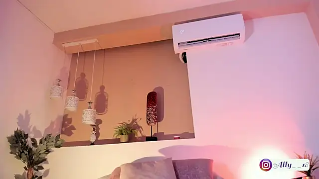 Snapshot of Ally_addams chatting on September 2025 04:23:02 AM Ally addams online show from September 2025 04:23:02 AM