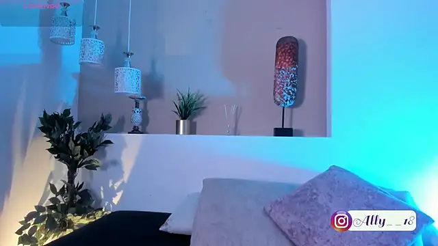 Snapshot of Ally_addams chatting on October 2025 03:47:02 AM Ally addams online show from October 2025 03:47:02 AM