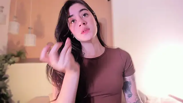 Snapshot of Ally_addams chatting on December 2025 03:59:02 AM Ally addams online show from December 2025 03:59:02 AM