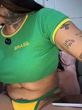 exquentadamay online show from April 2026 09:26:02 PM