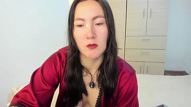 Snapshot of Elle_Lee_ chatting on January 2026 04:21:02 PM Elle Lee online show from January 2026 04:21:02 PM