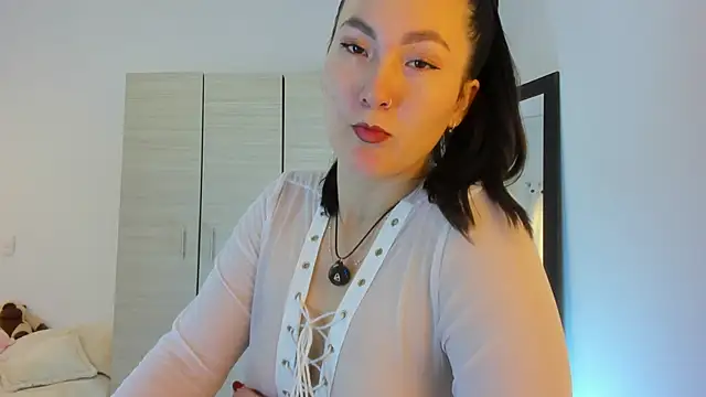 Snapshot of Elle_Lee_ chatting on February 2026 03:40:02 PM Elle Lee online show from February 2026 03:40:02 PM