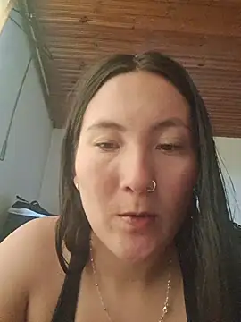 Snapshot of Elle_Lee_ chatting on April 2026 07:25:01 PM Elle Lee online show from April 2026 07:25:01 PM