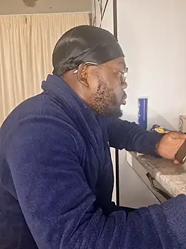 Snapshot of LaughRiotX chatting on April 2026 12:01:01 AM LaughRiotX online show from April 2026 12:01:01 AM