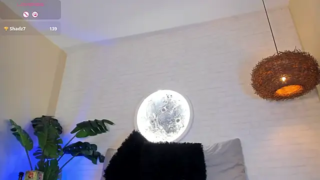 Snapshot of Elise_Diamond chatting on March 2025 02:38:02 AM Elise Diamond online show from March 2025 02:38:02 AM