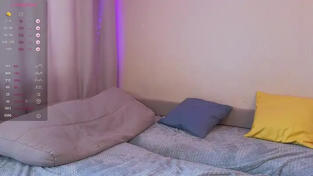 Snapshot of EkaterinaUpple chatting on January 2025 06:49:02 AM EkaterinaUpple online show from January 2025 06:49:02 AM