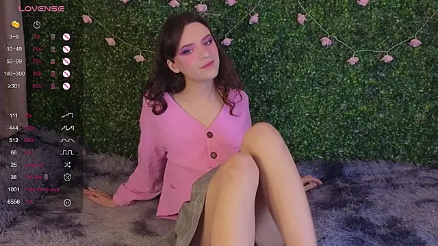 Snapshot of EkaterinaUpple chatting on March 2026 05:23:02 PM EkaterinaUpple online show from March 2026 05:23:02 PM