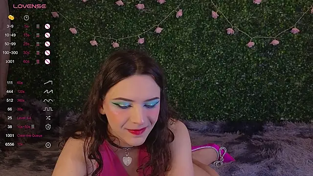 Snapshot of EkaterinaUpple chatting on April 2026 05:35:01 PM EkaterinaUpple online show from April 2026 05:35:01 PM