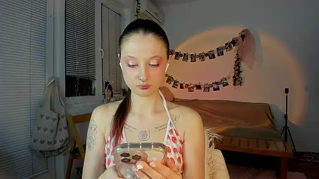 Snapshot of Jenny_darling_love chatting on February 2025 07:03:01 PM Jenny darling love online show from February 2025 07:03:01 PM