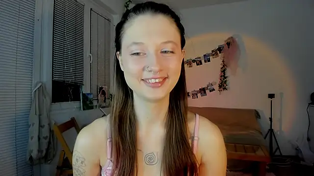 Snapshot of Jenny_darling_love chatting on February 2025 07:05:02 PM Jenny darling love online show from February 2025 07:05:02 PM