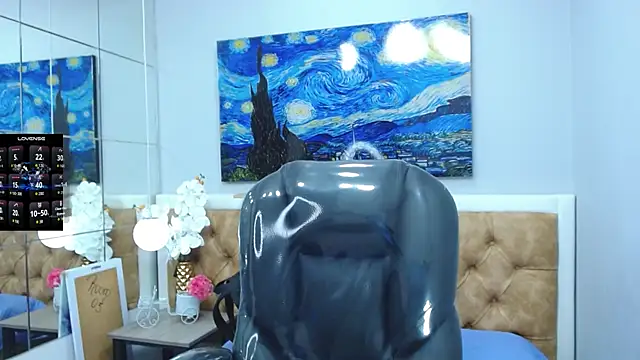 SkinnyBoy  online show from September 2025 01:02:02 PM