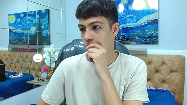 SkinnyBoy  online show from November 2025 01:17:02 PM