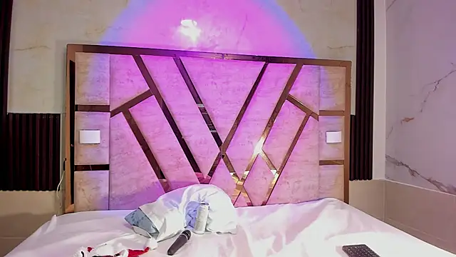 Snapshot of molly_sweetee chatting on December 2025 01:47:02 AM molly sweetee online show from December 2025 01:47:02 AM