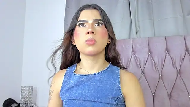 Ashley piinkk  online show from February 2025 05:16:01 AM