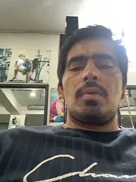 shivani0999 online show from October 2025 11:29:01 AM