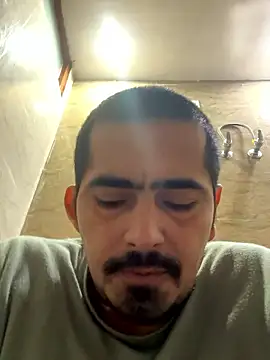 shivani0999 online show from January 2026 11:43:02 PM