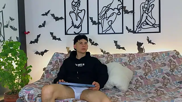 Nicole and deam13 online show from October 2025 01:47:01 AM