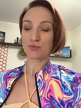 UmaTruewoman online show from November 2025 06:02:02 AM