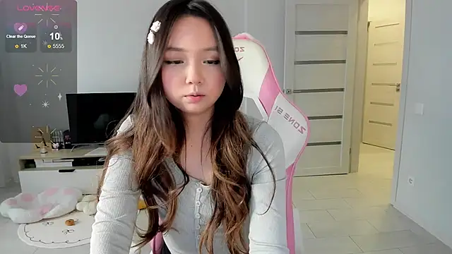 Snapshot of Fluffy_Rose chatting on May 2026 10:36:01 AM Fluffy Rose online show from May 2026 10:36:01 AM