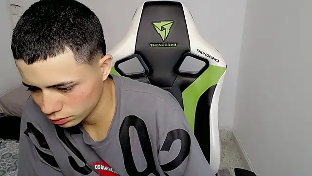 Snapshot of bby_santi chatting on March 2025 04:57:01 PM bby santi online show from March 2025 04:57:01 PM