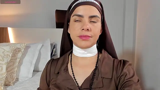 Snapshot of ClaraMariaMon chatting on April 2026 03:06:01 PM ClaraMariaMon online show from April 2026 03:06:01 PM