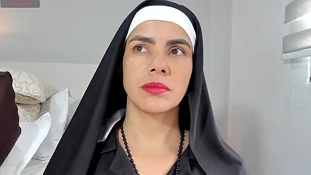 Snapshot of ClaraMariaMon chatting on April 2026 03:27:02 PM ClaraMariaMon online show from April 2026 03:27:02 PM