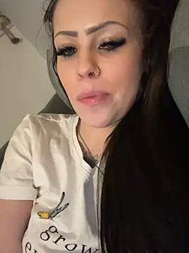 Snapshot of Highschoolpussy chatting on January 2025 07:49:01 PM Highschoolpussy online show from January 2025 07:49:01 PM