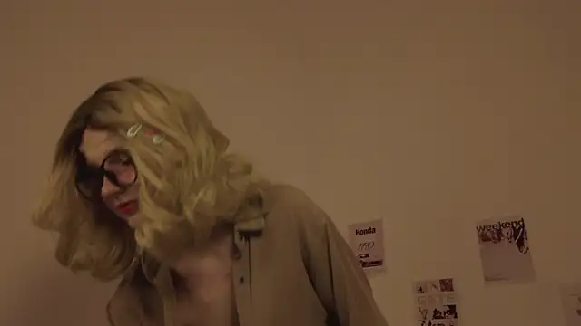 Snapshot of MariMaddison chatting on March 2025 07:23:01 PM MariMaddison online show from March 2025 07:23:01 PM