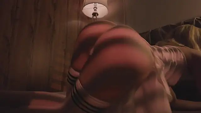 Snapshot of MariMaddison chatting on November 2025 07:35:02 PM MariMaddison online show from November 2025 07:35:02 PM