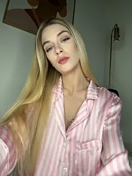 Lolitaxlola online show from February 2026 10:16:01 AM