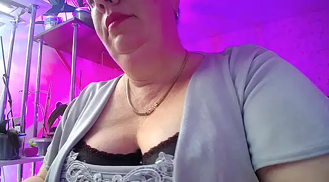 Snapshot of _Sweet_Woman chatting on January 2025 12:20:01 PM  Sweet Woman online show from January 2025 12:20:01 PM