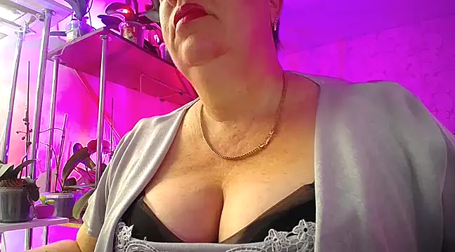 Snapshot of _Sweet_Woman chatting on January 2025 09:40:02 AM  Sweet Woman online show from January 2025 09:40:02 AM