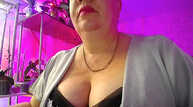 Snapshot of _Sweet_Woman chatting on January 2025 12:43:02 PM  Sweet Woman online show from January 2025 12:43:02 PM