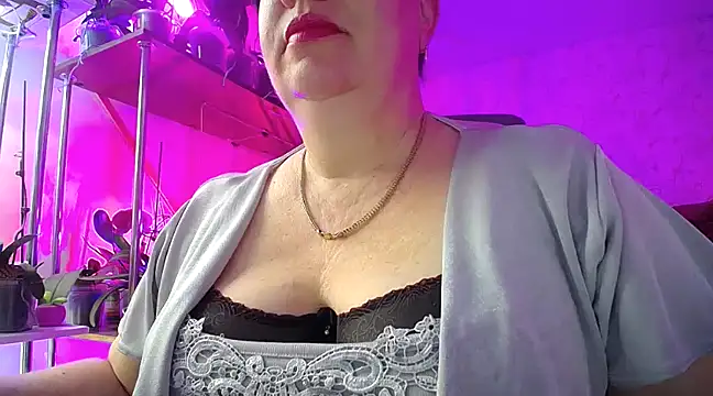 Snapshot of _Sweet_Woman chatting on February 2025 03:54:02 AM  Sweet Woman online show from February 2025 03:54:02 AM