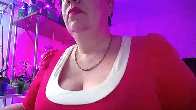 Snapshot of _Sweet_Woman chatting on February 2025 03:18:02 PM  Sweet Woman online show from February 2025 03:18:02 PM