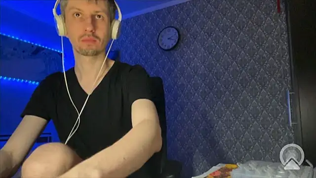 Aki-Laky online show from March 2026 09:20:02 PM