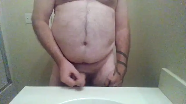 Snapshot of WatchinU82 chatting on November 2025 06:01:01 AM WatchinU82 online show from November 2025 06:01:01 AM